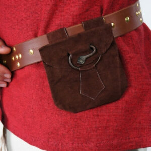 Gürteltasche mit Schlagenschließe