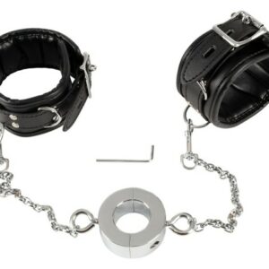 Handfesseln mit Cockring