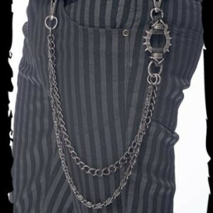 Schlüsselkette mit Ring und Stacheln