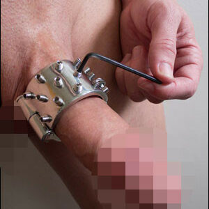 Cockring und Ball Stretcher mit Stacheln