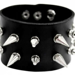 Kunstlederarmband mit zwei Reihen Killernieten