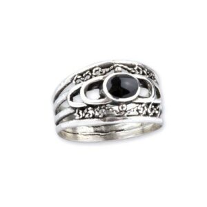 Silberring mit kleinem Onyx