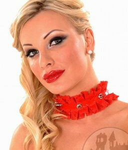 Latex Spitzenhalsband mit Nieten