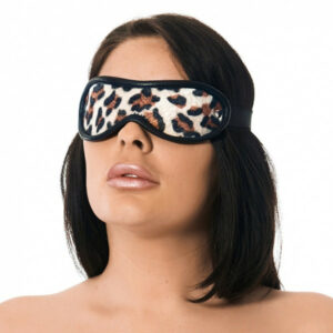 Augenmaske im Leo Look